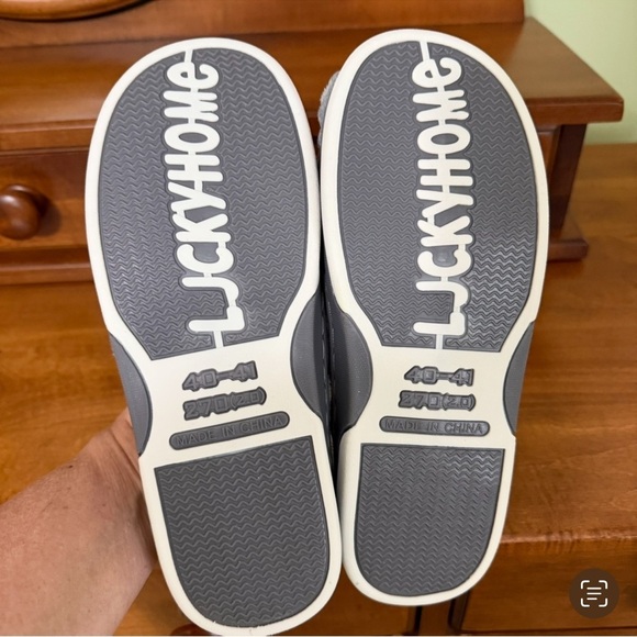 CIQU slippers nonslip warm slides indoor / outdoor women’s 40/41 (size 7.5 ) - Picture 2 of 5